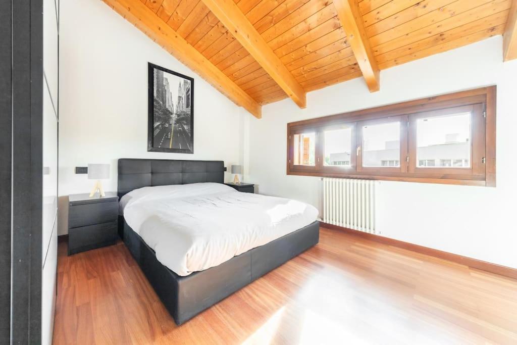 Appartamento Unico A Bologna Con 3 Camere E Parcheggio Gratuito Dış mekan fotoğraf